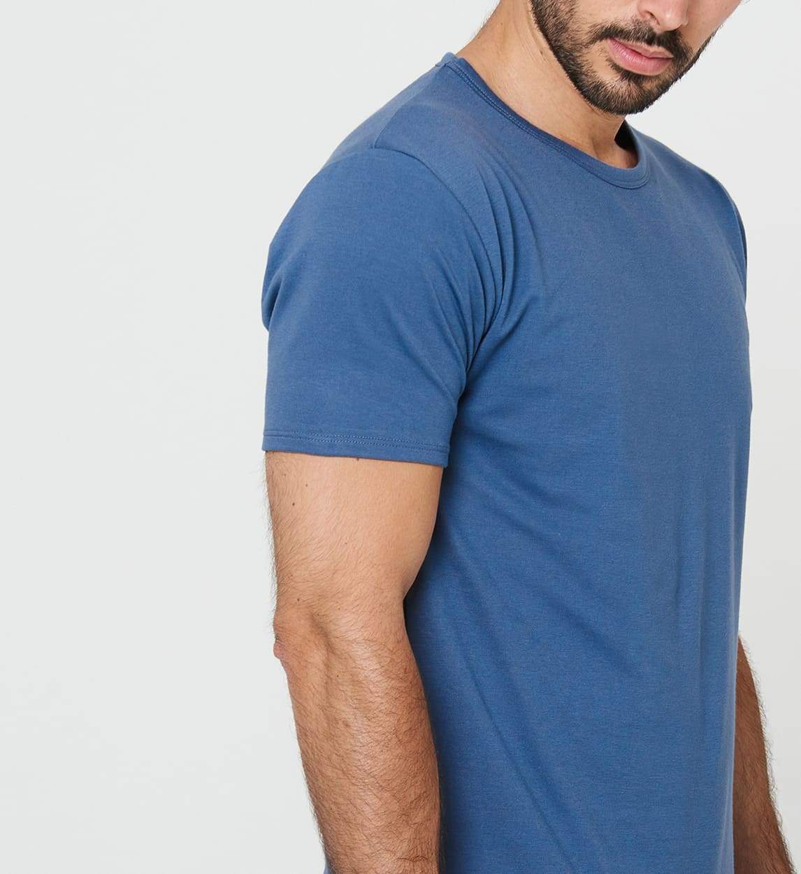 Camiseta Antisudor Azul Cobalto - Image 6